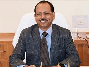 former-odisha-cs-and-oerc-chief-quits-on-personal-ground-